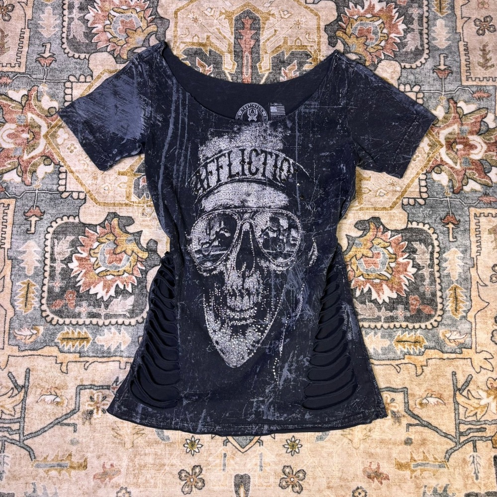 Affliction American Customs Y2K Skull Rhinestone Shredded Side T-shirt XS Grunge